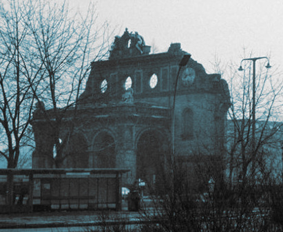 Berlin Anhalter Bahnhof ruin ruined
facade with three round windows over a portico